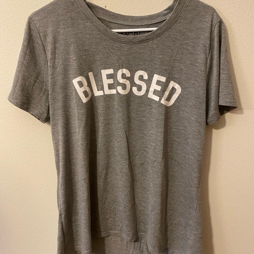 Size: XL. Color. Grey and white.